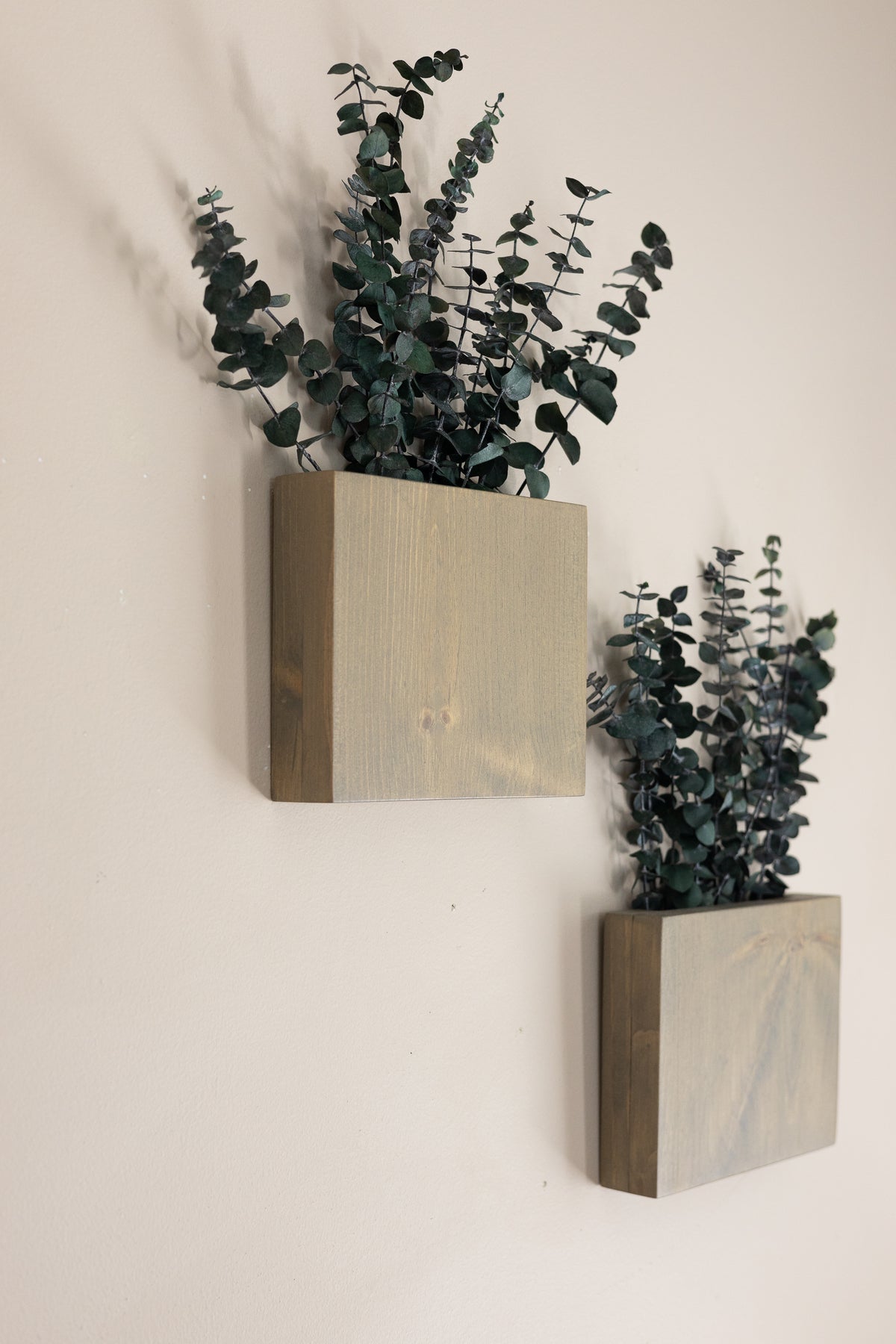 Cube Wall Pocket with Preserved Eucalyptus – Carpenter Katie Co.